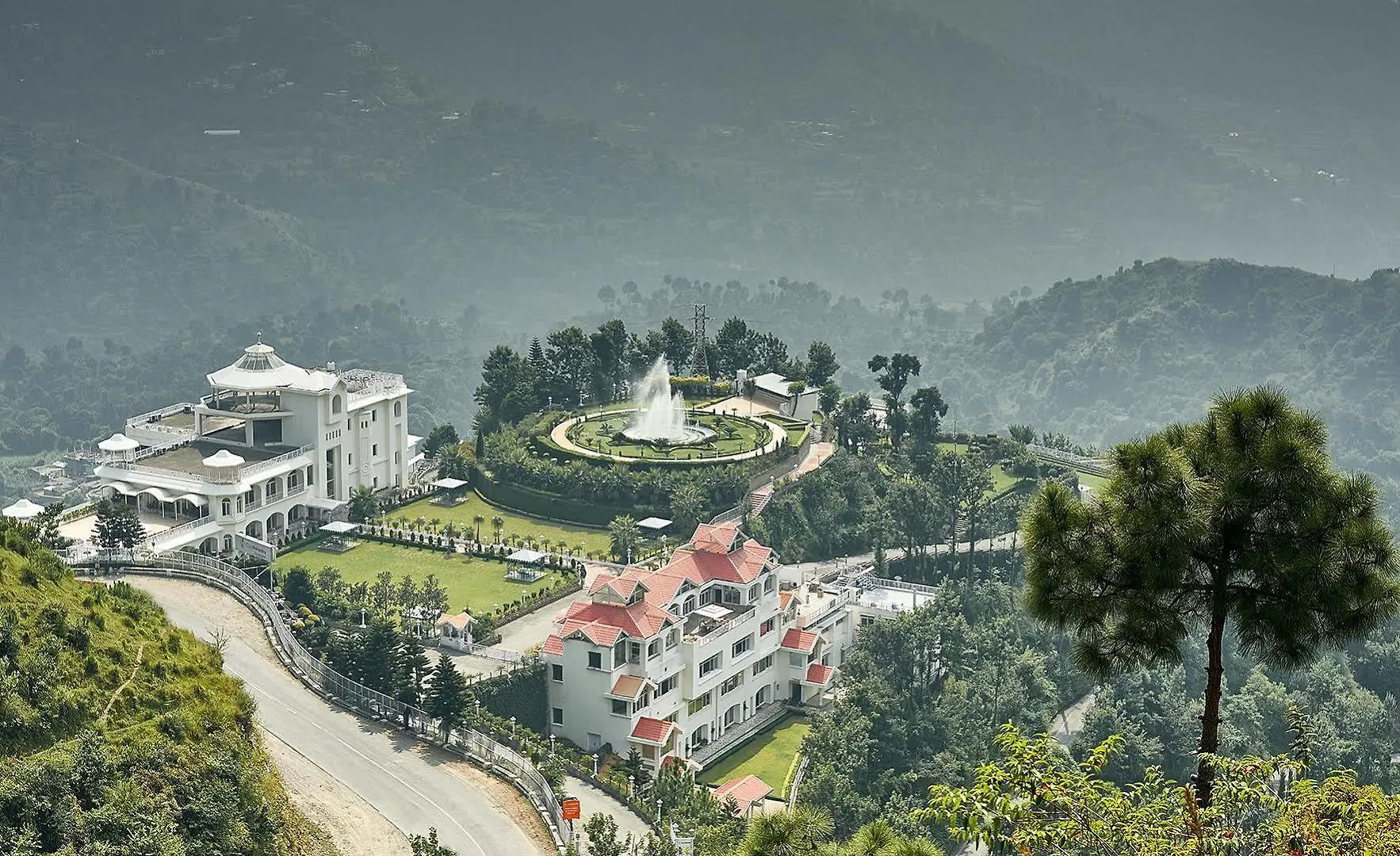 Resort Club Mahindra Kandaghat
