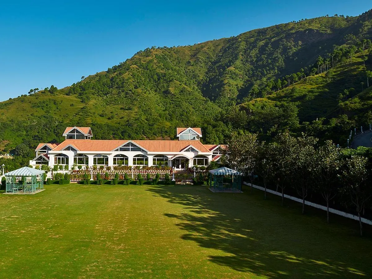 **** Resort Club Mahindra Kandaghat India